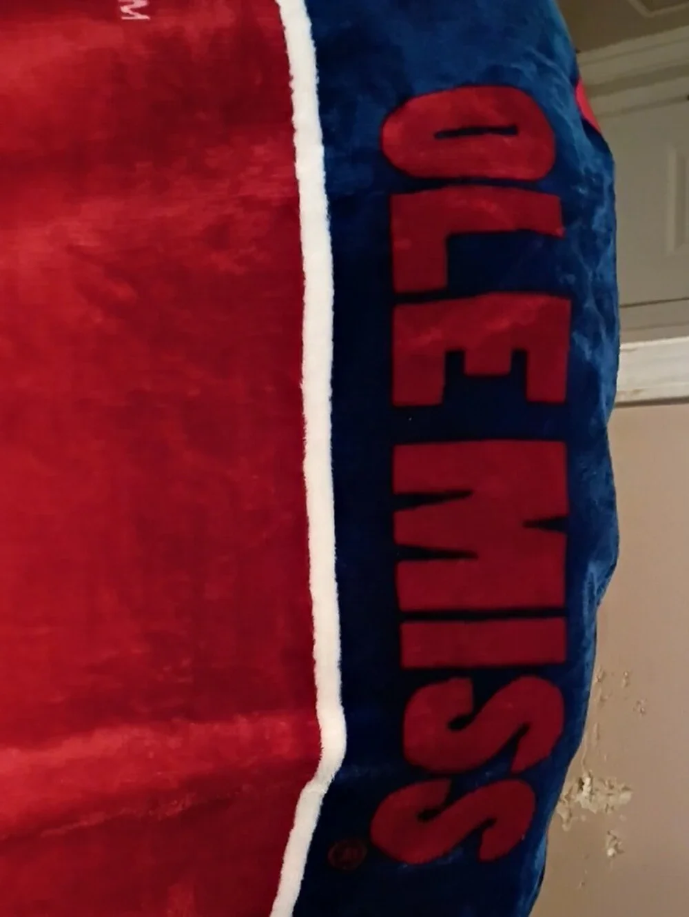 Ole Miss Red Plush Throw Blanket - Collegiate Soft Throw